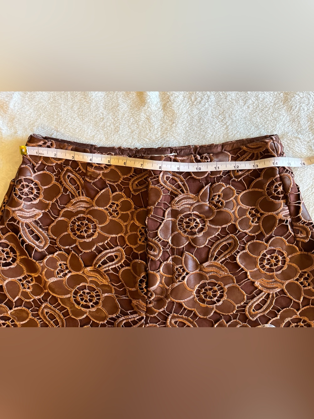 Anthropologie faux leather lace floral shorts Lined. Front zip Chocolate color 6 - Picture 12 of 12